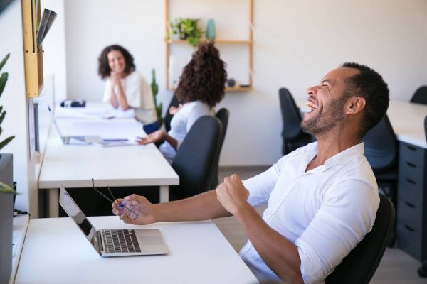 ¿Qué colores usar en oficinas para aumentar concentración y creatividad?