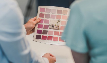 C&oacute;mo se elabora una paleta de colores: inspiraci&oacute;n, pruebas, y selecci&oacute;n